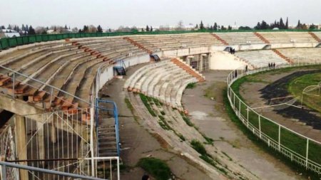15 milyon ayrılan stadionda işçilərin maaşı verilmir - İşlər dayandı