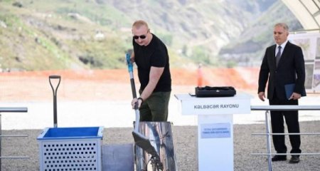 Prezident İlham Əliyev Kəlbəcər rayonunun İstisu qəsəbəsinin təməlini qoyub - Yenilənib