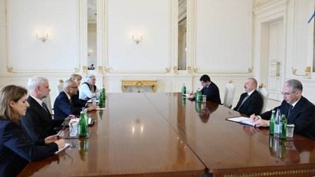 Prezident ABŞ, BMT və Britaniya rəsmilərini qəbul etdi (YENİLƏNİB)