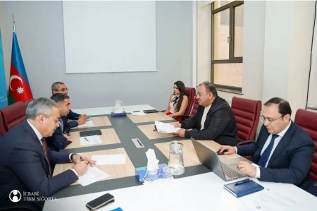 İcbari Tibbi Sığorta üzrə Dövlət Agentliyində XALQ GÜNÜ: Zaur Əliyevin qəbuluna girəndə üzdə intizar, çıxanda sevinc var...