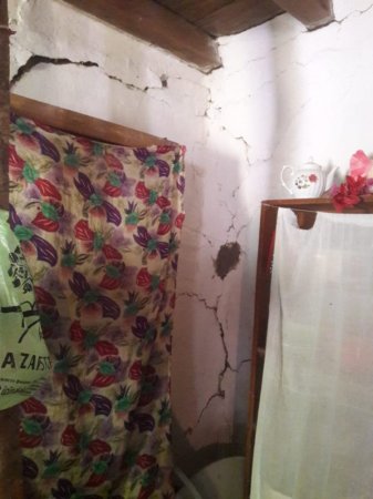 Qəhrəmanlar böyüyən ev qəzalı vəziyyətdə: Yaşlı Ana prezidentə müraciət etdi – FOTOLAR+VİDEO