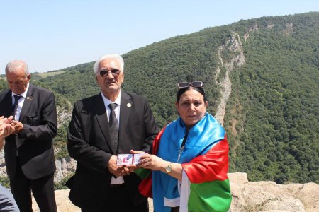 CIDIR DÜZÜ AYDINLIĞINDA AZMAN ALİM - AYDINLARA GÖZAYDINLIĞI...