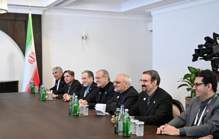 İlham Əliyevlə Pezeşkianın görüşü keçirildi - FOTO