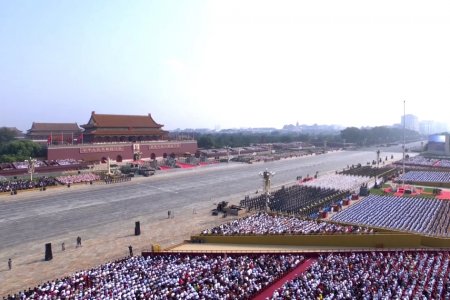 Prezidentlə xanımının paraddan maraqlı - FOTOLAR