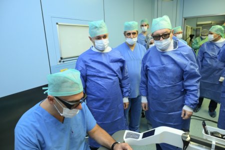 Azərbaycan səhiyyəsində yeni dövr: Milli Onkologiya Mərkəzində robotik cərrahiyyə əməliyyatları keçirilir
