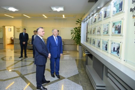 Azərbaycan səhiyyəsində yeni dövr: Milli Onkologiya Mərkəzində robotik cərrahiyyə əməliyyatları keçirilir