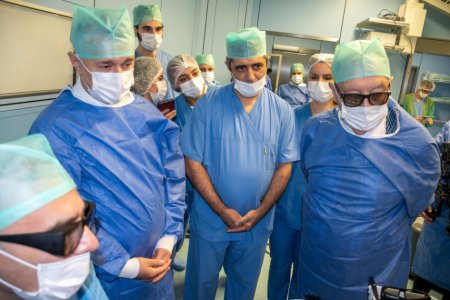 Azərbaycan səhiyyəsində yeni dövr: Milli Onkologiya Mərkəzində robotik cərrahiyyə əməliyyatları keçirilir