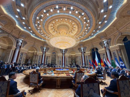 Prezident MDB Dövlət Başçıları Şurasının geniş tərkibdə iclasında iştirak etdi - Fotolar