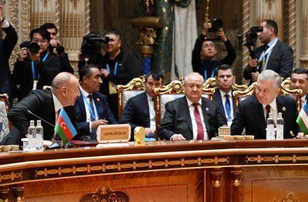 Prezident MDB Dövlət Başçıları Şurasının geniş tərkibdə iclasında iştirak etdi - Fotolar