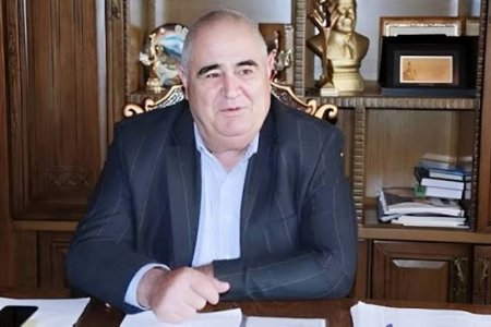 Milyonçu çoban.  Ramiz Mehdiyev komandası ilə tam vidalaşmaq zamanıdır. - Şərurlu İsfəndiyar haqda ŞOK iddialar. Alimlərə yüksək məvacib verib təhqir etdiyini özü etiraf edir